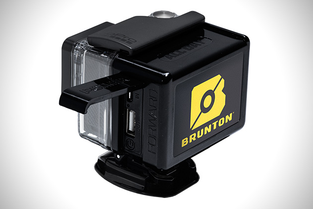 Brunton-All-Day-GoPro-Hero-3-High-Capacity-Power-Supply-3